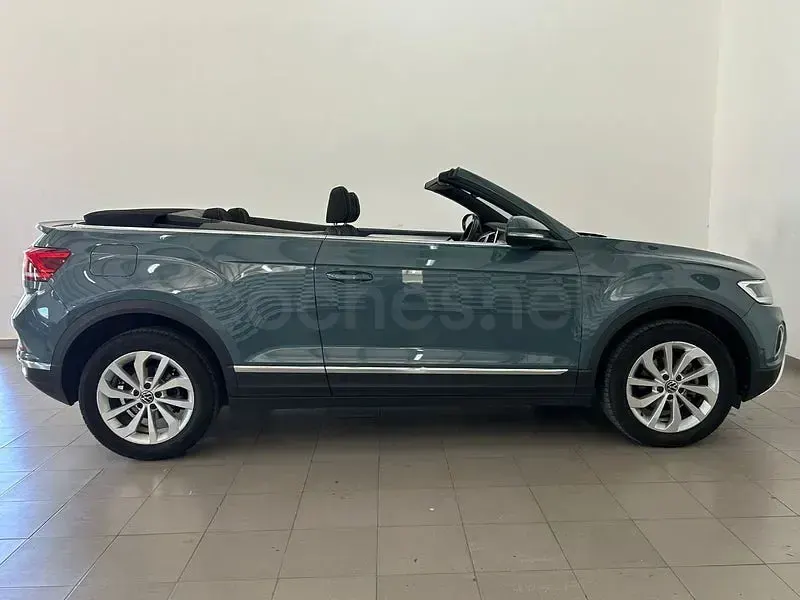 Usado VW T-Roc Style 150 CV (110 kW) 2024 Gris / plata SUV