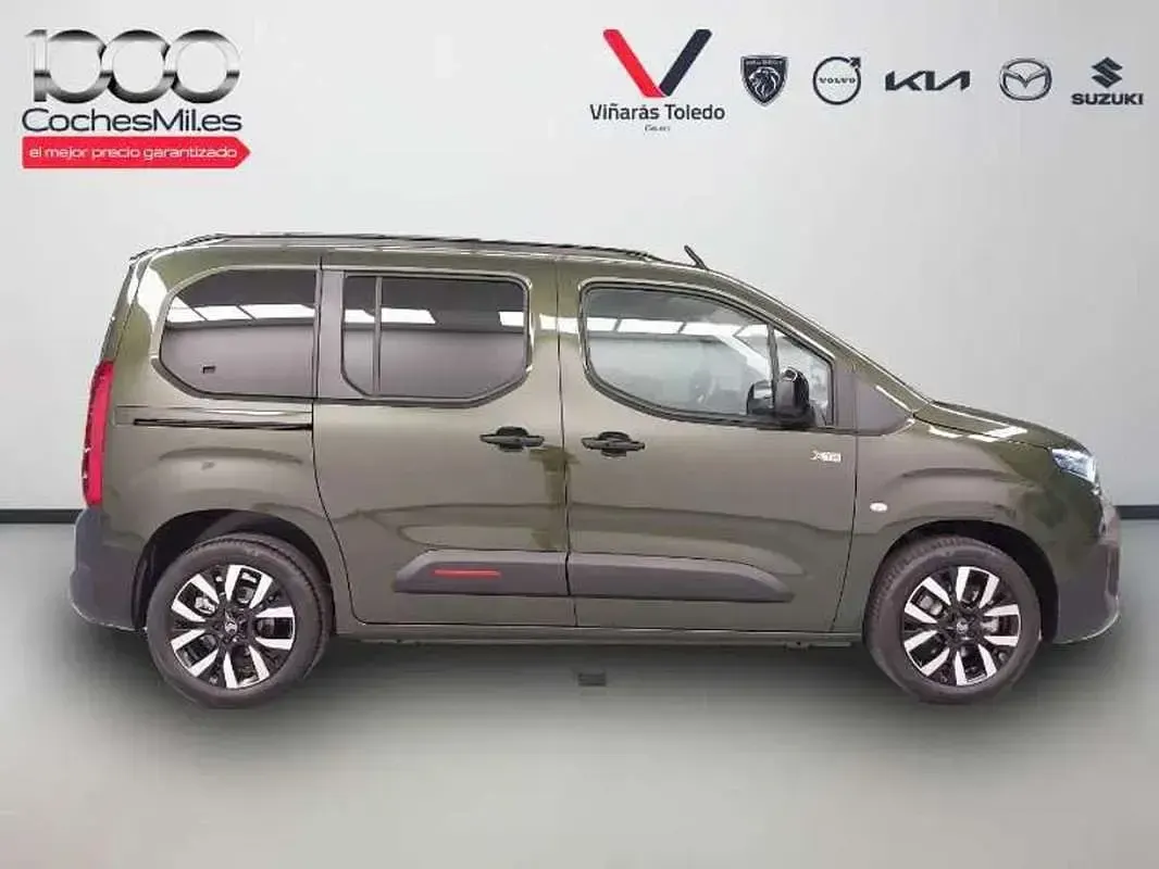 Nuevo Citroën Berlingo 131 CV (96 kW) 2025 Verde Monovolumen