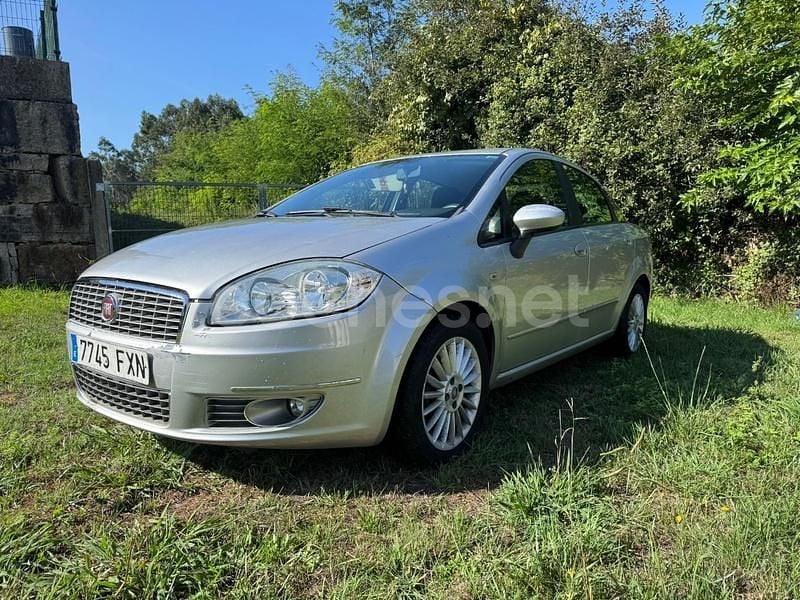 Gris / plata Usado 2007 Fiat Linea Dynamic Berlina | 2700 € - Imagen 1/4