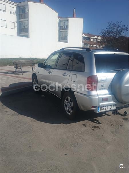 Usado Toyota RAV4 Sol 150 CV (110 kW) 2000 Gris / plata SUV