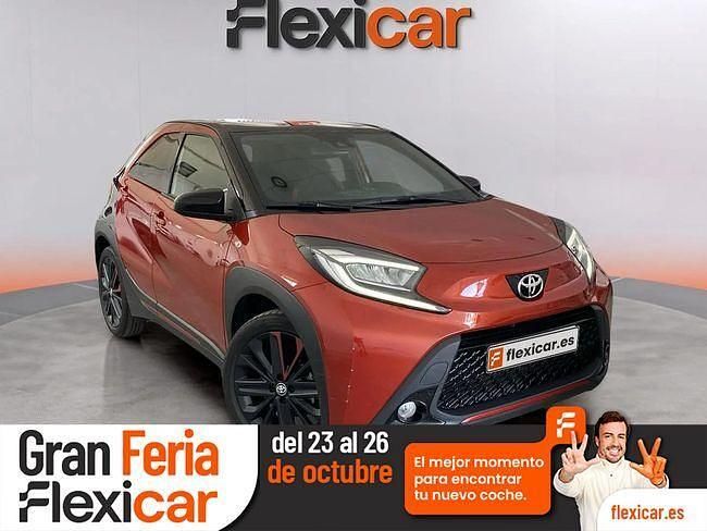 Rojo Usado 2023 Toyota Aygo Utilitario | 16.990 € (Caro) - Imagen 1/4