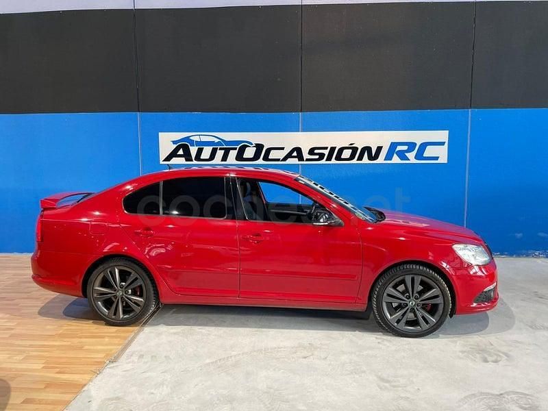 Usado Skoda Octavia RS 170 CV (125 kW) 2009 Rojo Berlina