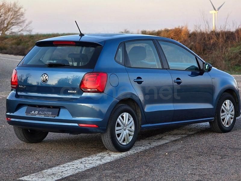 Usado VW Polo Edition 75 CV (55 kW) 2015 Azul Berlina