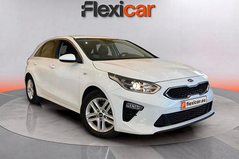 Blanco Usado 2021 Kia Ceed Utilitario | 14.690 € (Precio justo) - Imagen 1/4