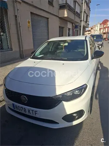 Usado Fiat Tipo Lounge 120 CV (88 kW) 2019 Blanco Berlina
