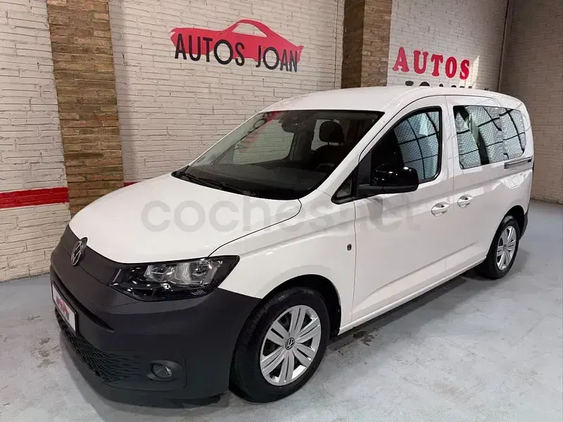 Usado VW Caddy 122 CV (89 kW) 2021 Blanco Monovolumen