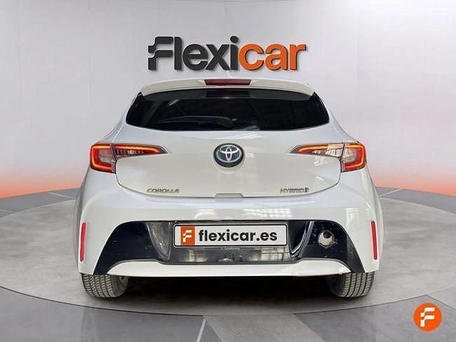 Usado Toyota Corolla Active 122 CV (89 kW) 2020 Blanco