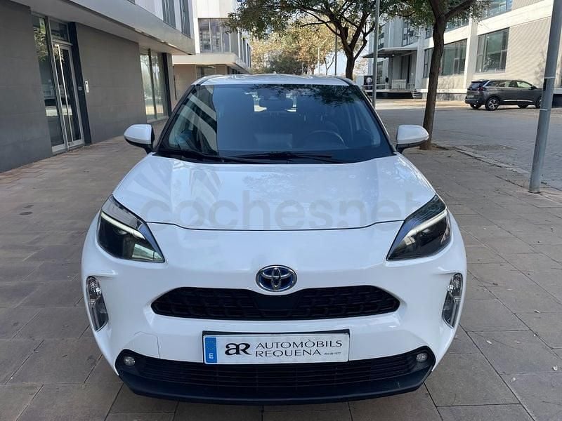 Usado Toyota Yaris Cross Business Edition 116 CV (85 kW) 2022 Blanco SUV