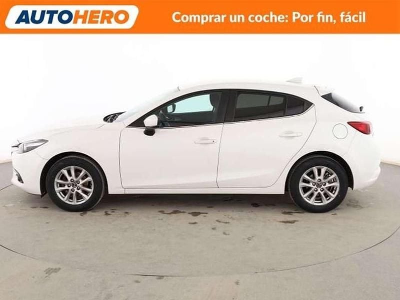 Usado Mazda 3 Style 101 CV (74 kW) 2017 Blanco Utilitario