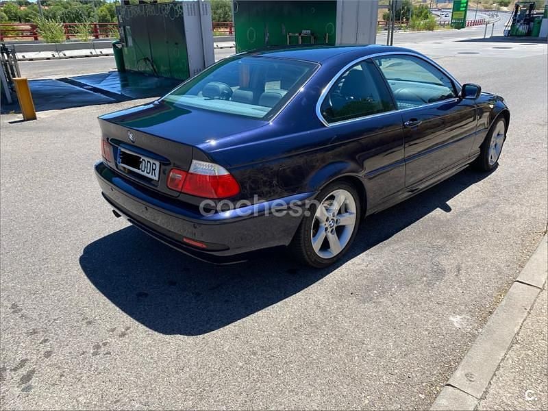 Usado BMW 318 143 CV (105 kW) 2004 Azul Coupe