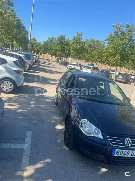 Usado VW Polo Advance 70 CV (51 kW) 2005 Negro Berlina
