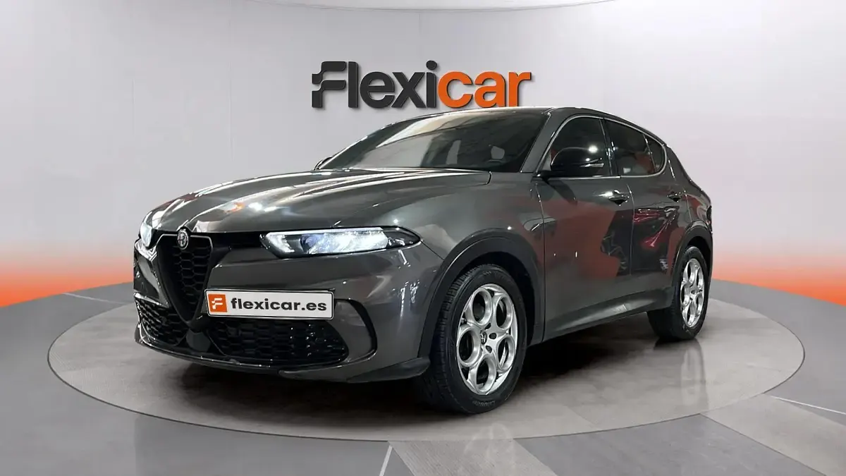Usado Alfa Romeo Tonale Sprint 131 CV (96 kW) 2023 Gris SUV
