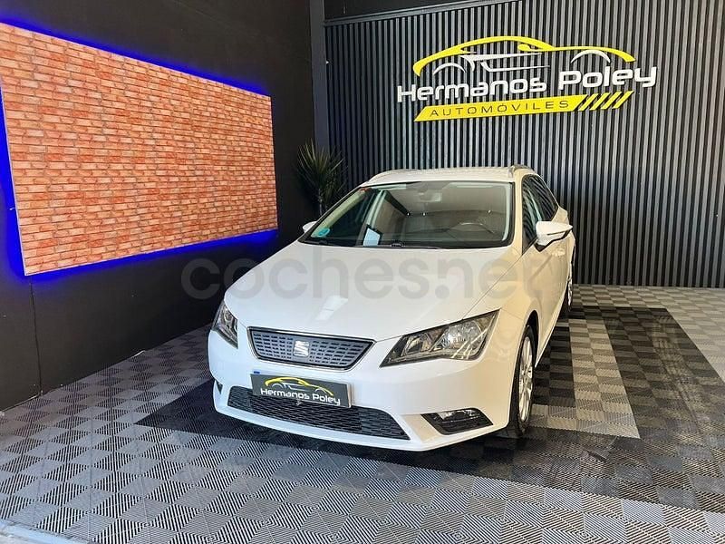 Usado Seat Leon Reference 110 CV (80 kW) 2016 Blanco Familiar
