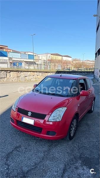 Rojo Usado 2007 Suzuki Swift GLX Berlina | 3000 € (Super precio) - Imagen 1/4