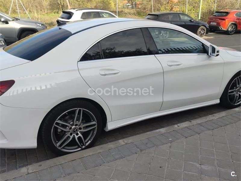 Usado Mercedes CLA180 122 CV (89 kW) 2018 Blanco Berlina