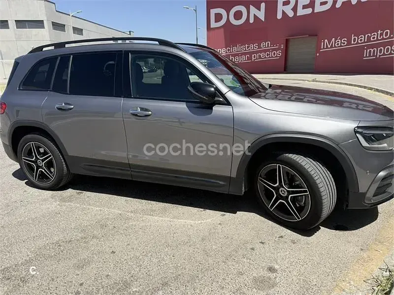 Usado Mercedes GLB200 150 CV (110 kW) 2025 Gris / plata SUV