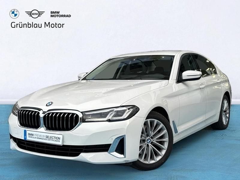Alpinweiß (sólido) Usado 2020 BMW 520 Comfort Edition Berlina | 38.000 € (Caro) - Imagen 1/4
