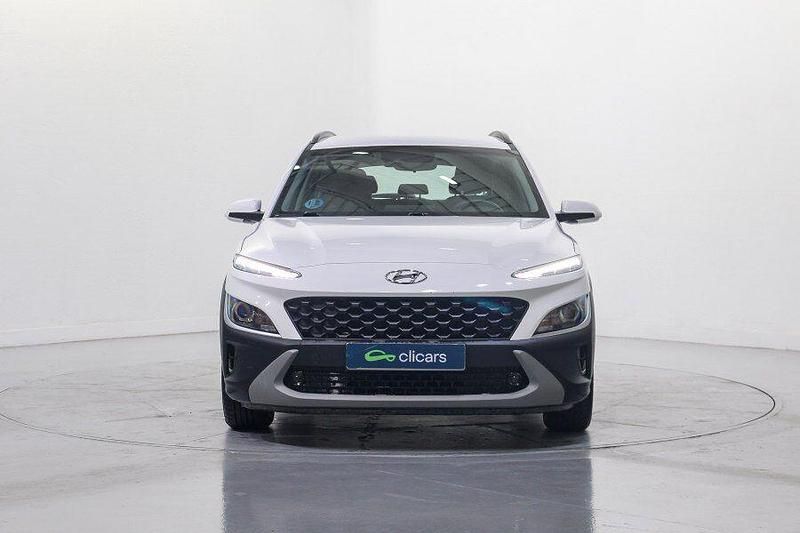 Usado Hyundai Kona 141 HP (103 kW) 2021 Branco SUV