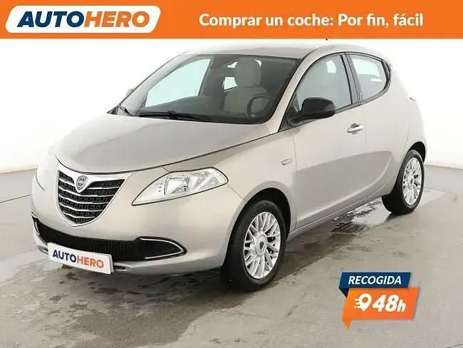 Usado Lancia Ypsilon Gold 70 CV (51 kW) 2014 Utilitario