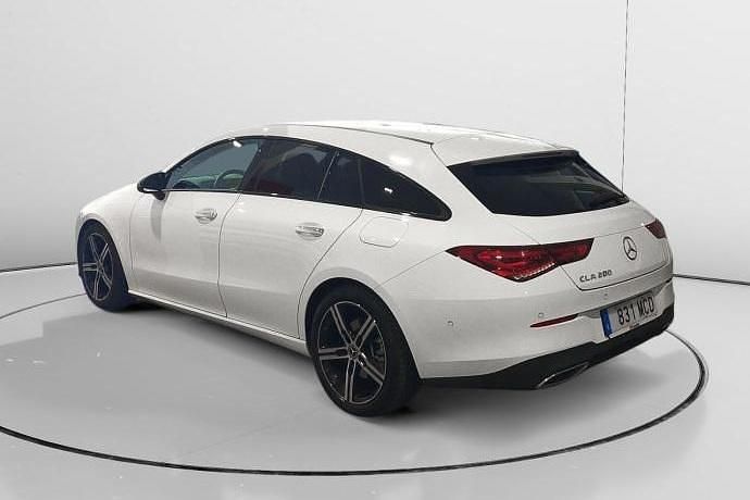 Usado Mercedes CLA200 163 CV (119 kW) 2022