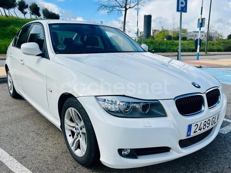 Blanco Usado 2009 BMW 320 Berlina | 7200 € (Buen precio) - Imagen 1/4
