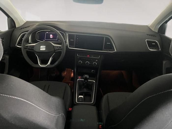 Usado Seat Ateca Style 150 HP (110 kW) 2025 Cinzento SUV