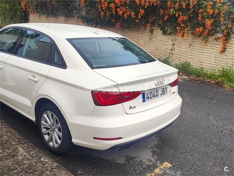 Usado Audi A3 150 CV (110 kW) 2015 Blanco Berlina
