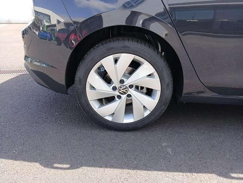 Usado VW Golf VIII 150 CV (110 kW) 2025 Gris Berlina