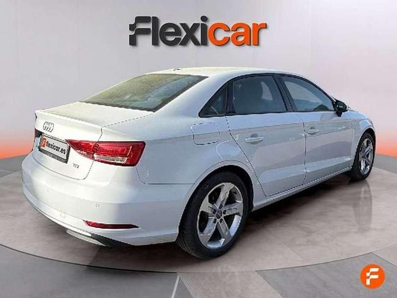 Usado Audi A3 110 CV (80 kW) 2017 Blanco Berlina