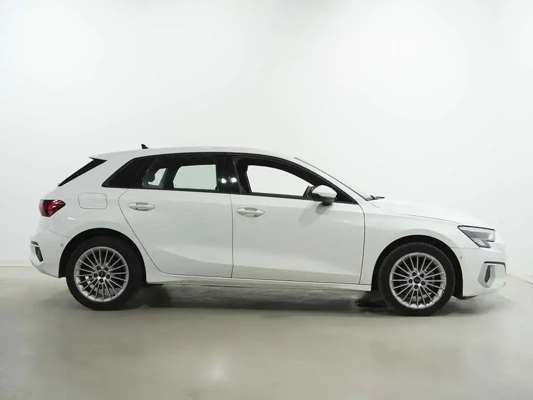 Usado Audi A3 Sportback Advanced 116 CV (85 kW) 2023 Blanco Utilitario