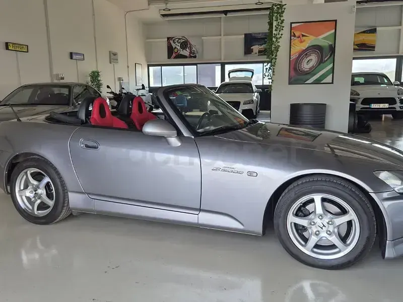 Usado Honda S 2000 S 241 CV (177 kW) 2003 Gris / plata Descapotable