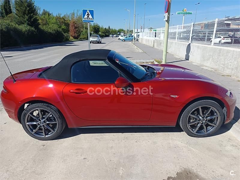 Usado Mazda MX5 Inclusive 160 HP (117 kW) 2016 Vermelho Cabrios