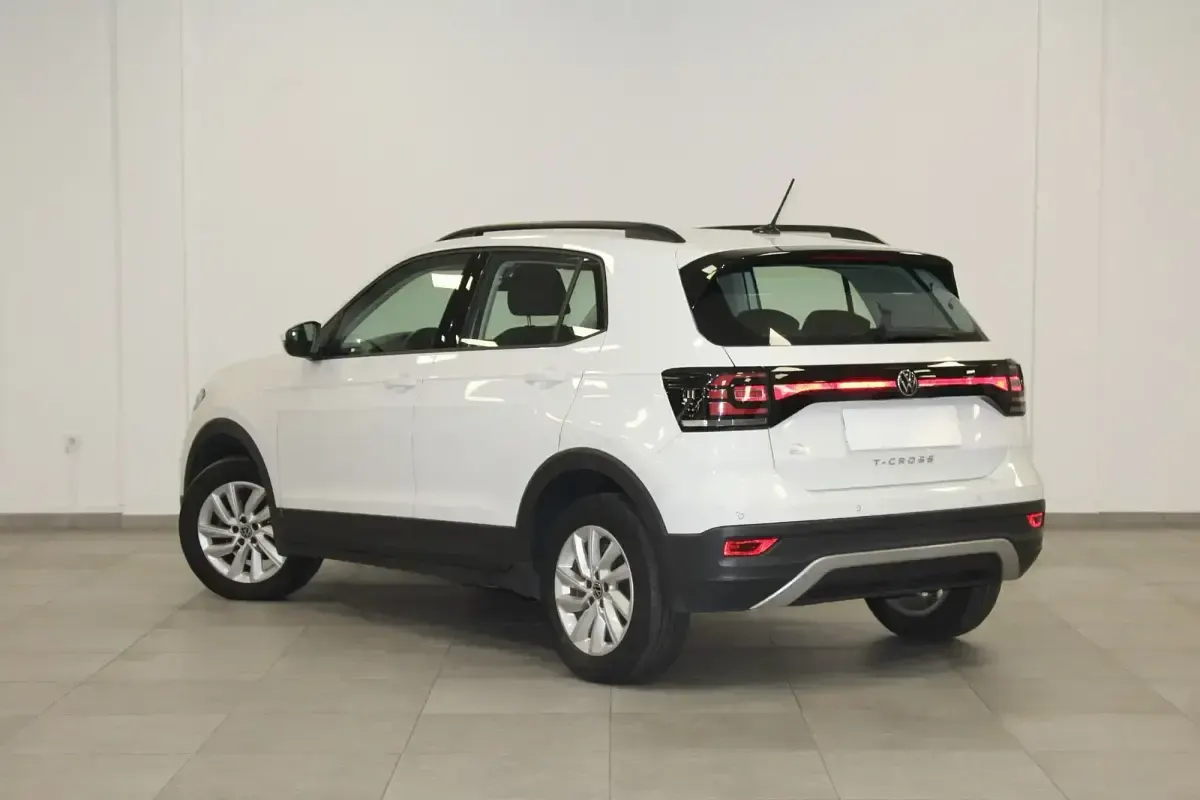 Usado VW T-Cross Advance 95 CV (69 kW) 2023 Blanco SUV