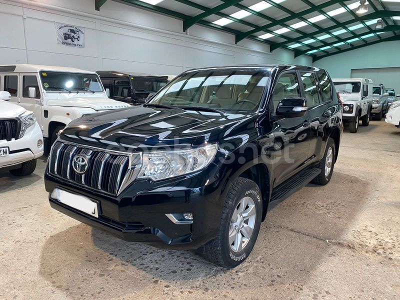 Usado Toyota Land Cruiser 177 CV (130 kW) 2017 Azul SUV