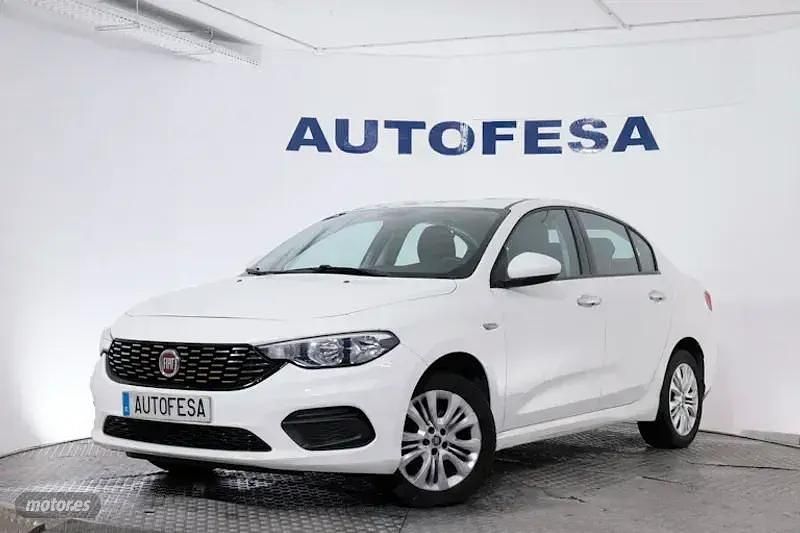 Blanco Usado 2016 Fiat Tipo Berlina | 8750 € (Buen precio) - Imagen 1/4
