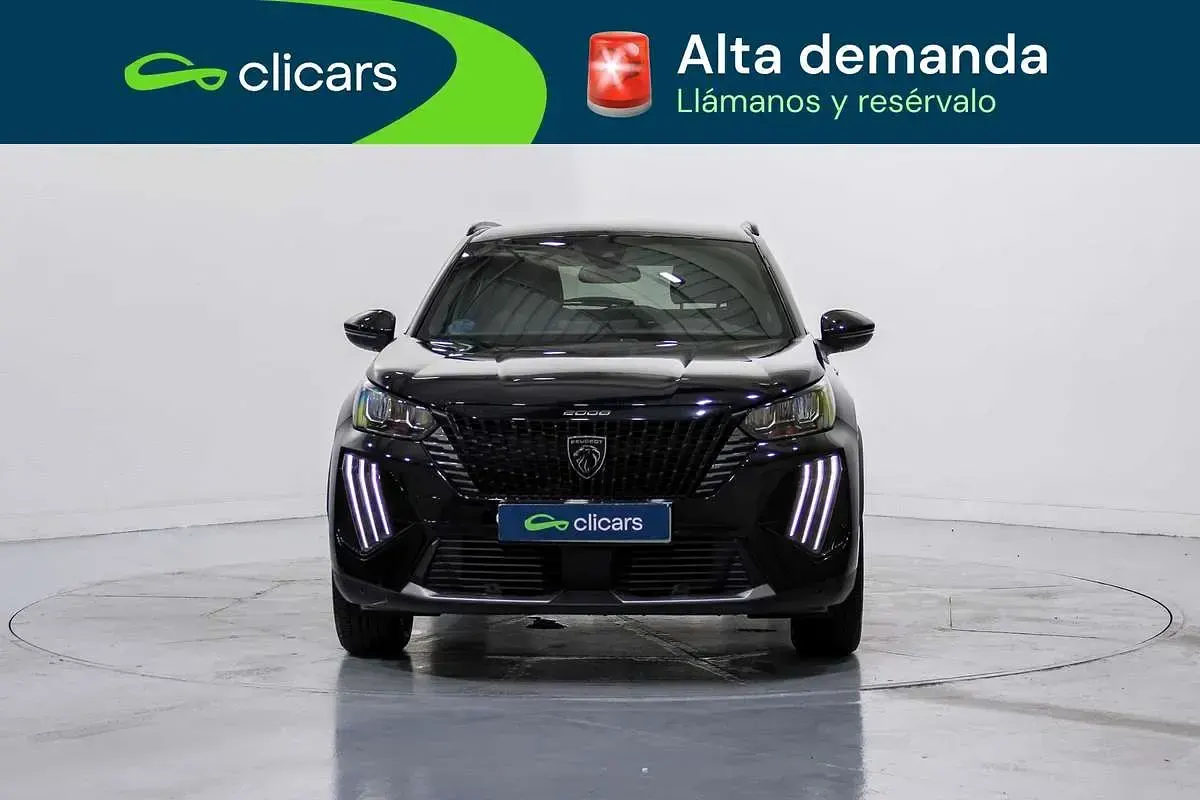 Usado Peugeot 2008 Allure 136 CV (100 kW) 2025 Negro SUV