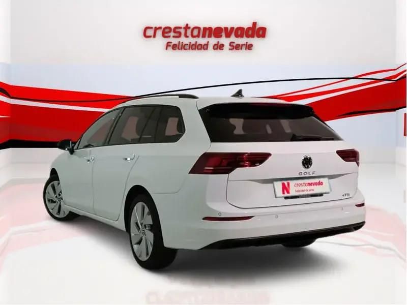 Usado VW Golf VIII Life 116 CV (85 kW) 2024 Familiar