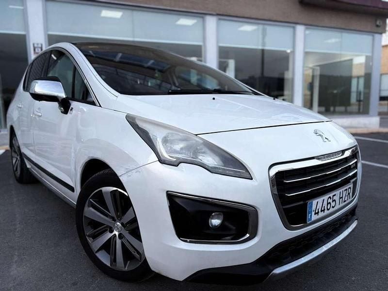 Usado Peugeot 3008 200 CV (147 kW) 2014 Blanco Familiar