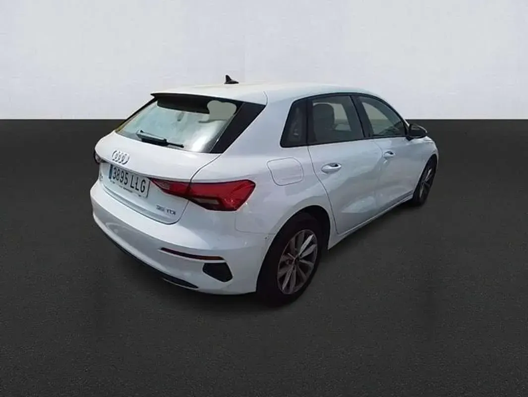 Usado Audi A3 Sportback 150 CV (110 kW) 2020 Blanco Utilitario