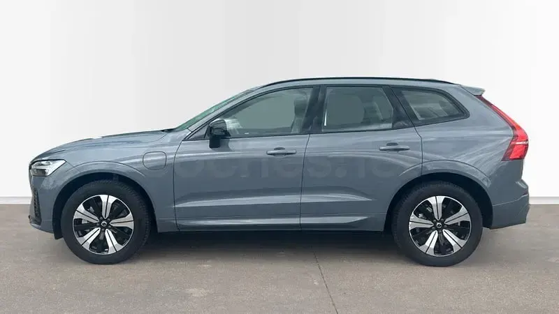 Usado Volvo XC60 Plus 350 CV (257 kW) 2023 Gris / plata SUV