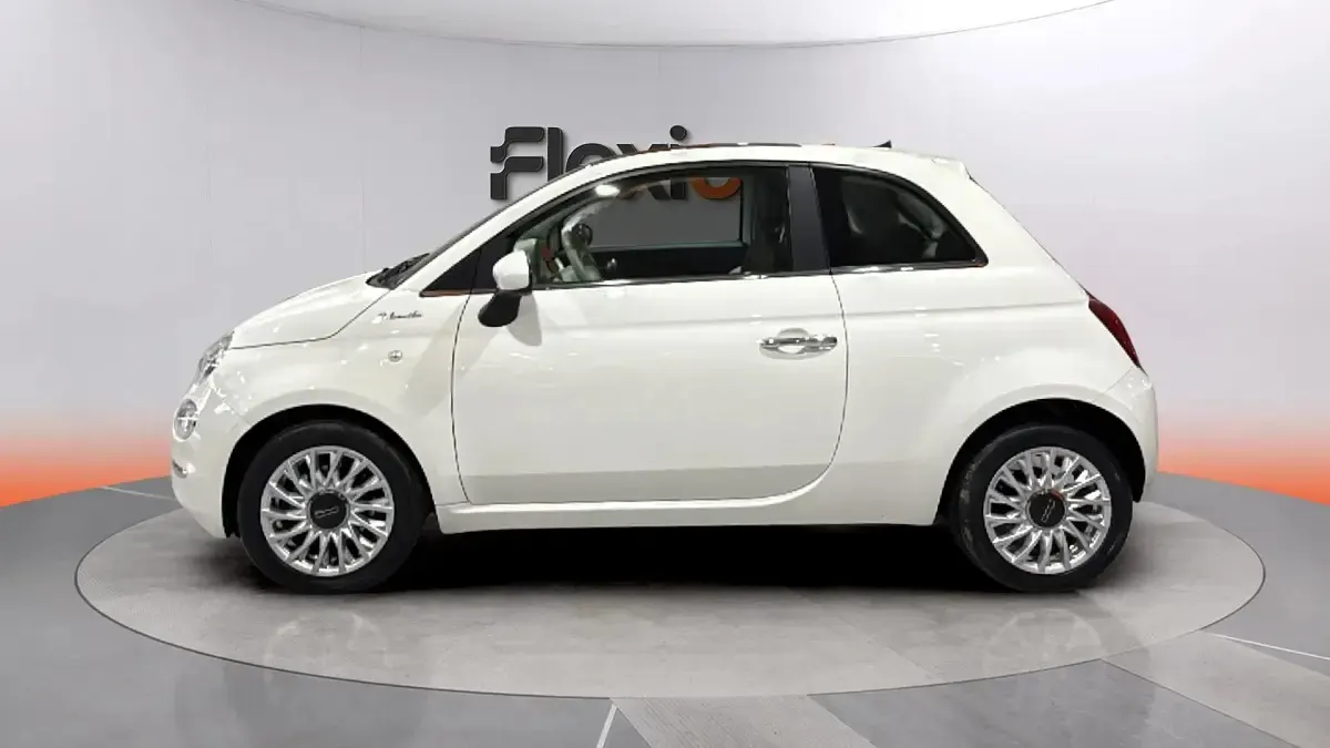 Usado Fiat 500 Dolcevita 71 CV (52 kW) 2023 Blanco Berlina