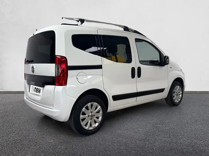 Usado Fiat Qubo Lounge 77 CV (56 kW) 2019 Blanco Monovolumen