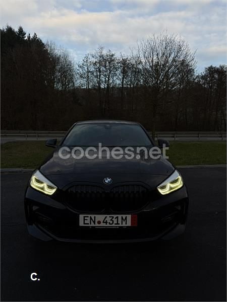 Usado BMW 120 Comfort Edition 178 CV (130 kW) 2022 Negro Utilitario
