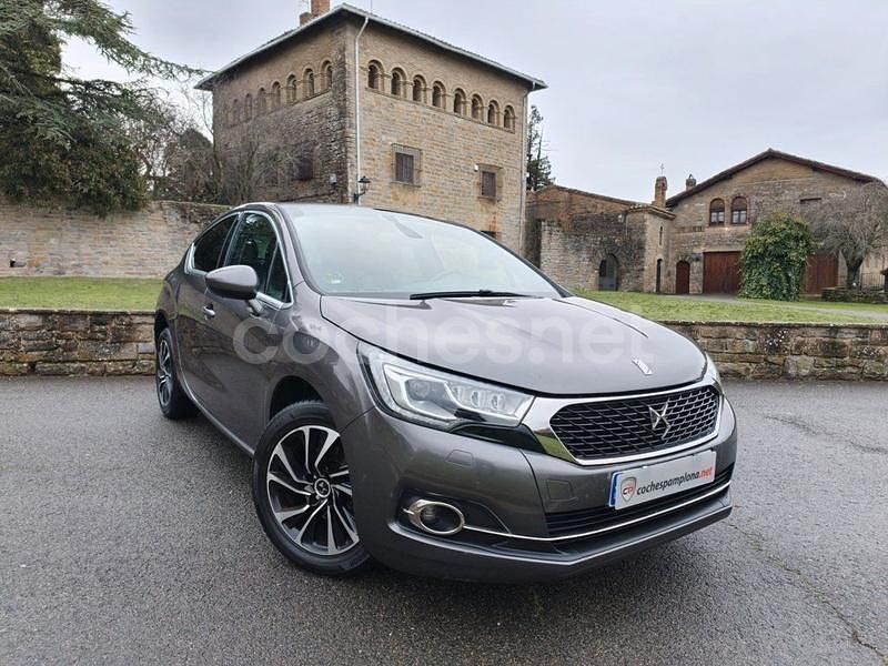 Gris / plata Usado 2016 DS Automobiles DS4 Style Berlina | 9889 € (Precio justo) - Imagen 1/4