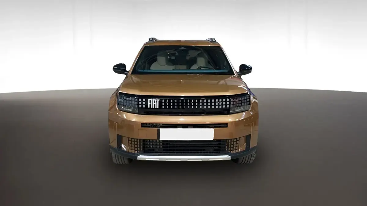 Usado Fiat Grande Panda La Prima 110 CV (80 kW) 2025 Marron Utilitario