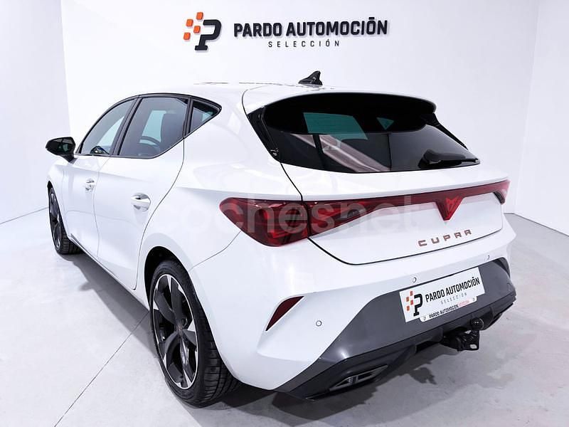 Usado Cupra Leon 150 CV (110 kW) 2024 Blanco Berlina