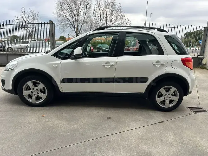 Usado Suzuki SX4 GL 120 CV (88 kW) 2013 Blanco SUV