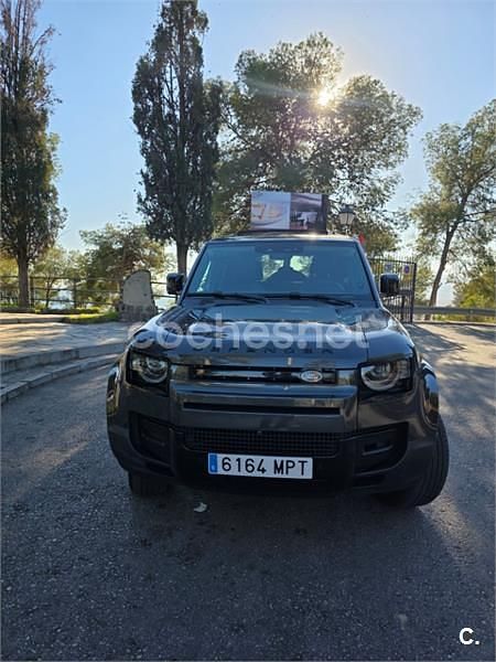 Negro Usado 2023 Land Rover Defender SUV | 77.950 € (Un poco caro) - Imagen 1/4