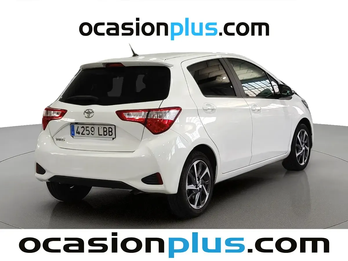 Usado Toyota Yaris Edition 111 CV (81 kW) 2019 Blanco Utilitario