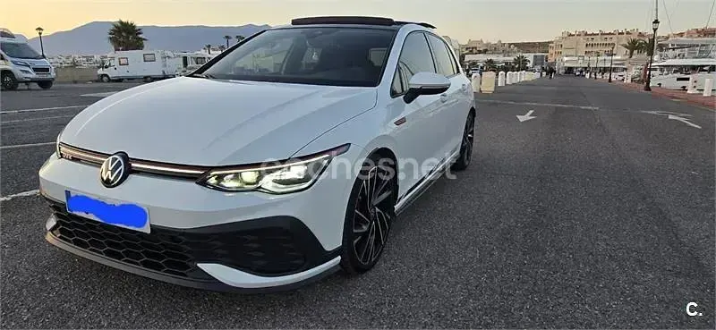 Usado VW Golf VII GTI Clubsport 301 CV (221 kW) 2021 Blanco Utilitario